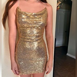 HOMECOMING DRESS FOR SALE!⚡️